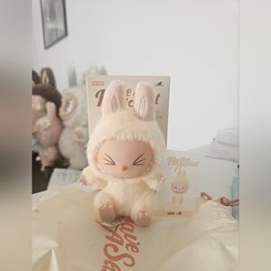 Have A Seat Labubu Keychain Pop Mart In Yellow SISI